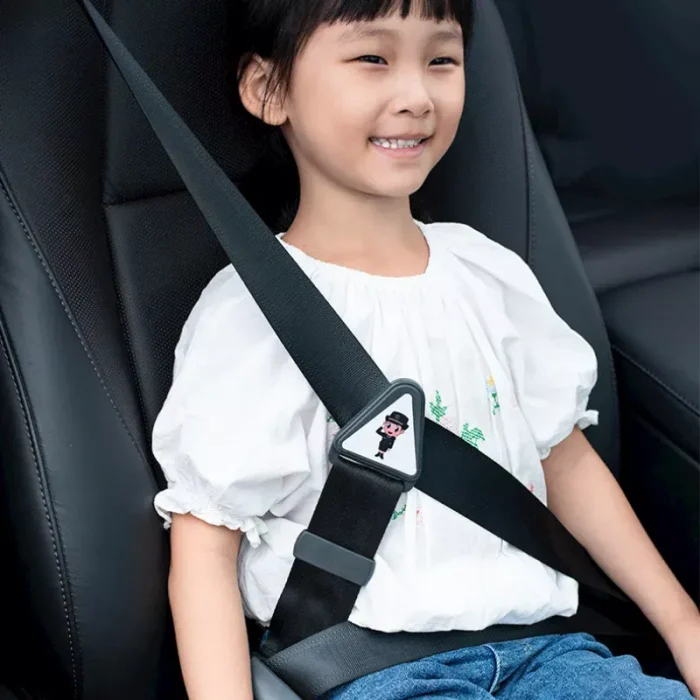 Child Car Seat Belt Adjuster: Safety and Comfort for Children Aged 3 to 16 Years - Image 1