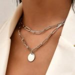 Elegant Metal Chain Round Pendant Necklace - Image 3